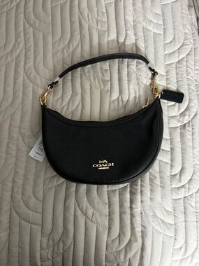 Nwt coach Aria bag